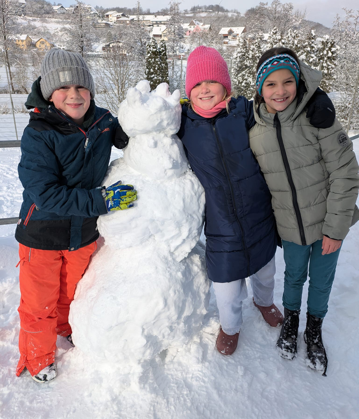 Winterspaß im Schnee Winterspaß an der Verbundschule
