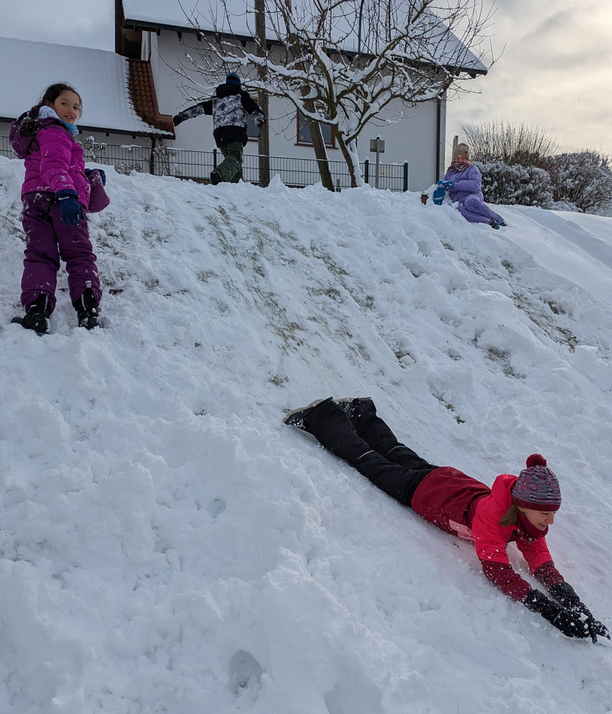 Winterspaß im Schnee Winterspaß an der Verbundschule